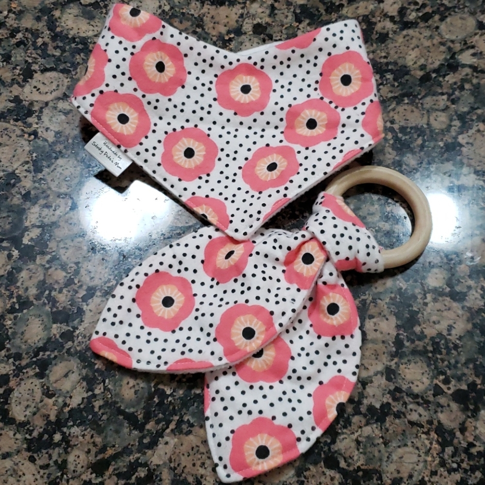 Bandana bib and bunny ear wooden teether set